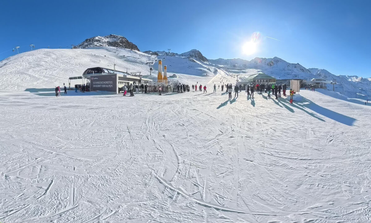 Ski Top Schermer 3000 Bergstation Top Schermerbahn down to Hochgurglbahn 1 Talstation Gurgl Ötztal