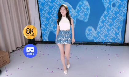 Hot Dance by High Heels Beauty 高跟小姐姐笛子舞