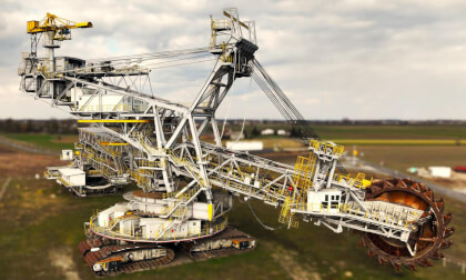 HUGE Bucket Wheel Excavator DOLORES -  Immersive FPV Flight 3D VR180