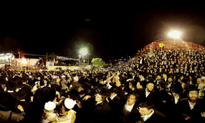 Breaking news: Masses of Hasidic Jews throng to Meron to celebrate Lag B'Omer 360VR