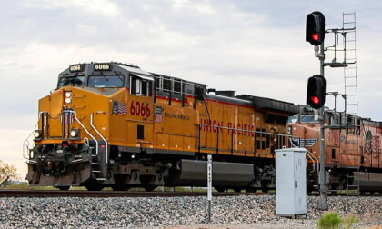 Trackside in VR180: UP6066 Westbound Manifest at Wymola, Arizona | Immersive Train Experience