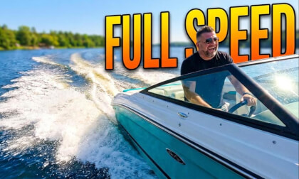 [360°] Our Sea Ray 230 SPX Powerboat in Action!