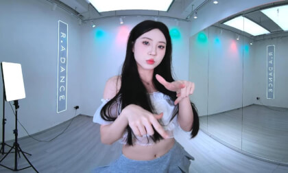 Jiaqi 韩舞表演 shake it
