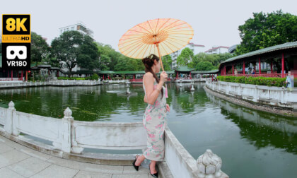 气质旗袍妹子游园林