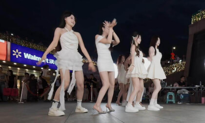 Girls Live Stream