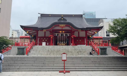 HANAZONO お昼の花園神社