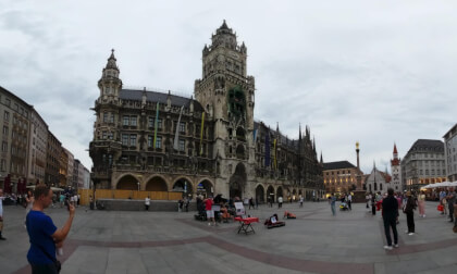 Game of thrones opening street performance in the Marienplatz