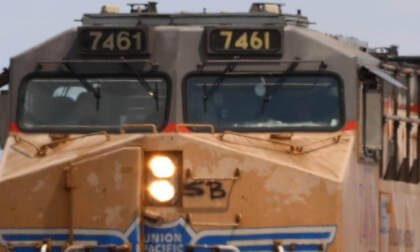 UP 7461 Westbound Intermodal | Wormhole VR180 4K | Picacho, Arizona