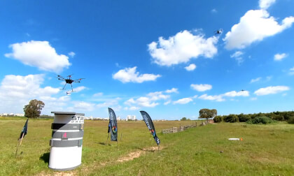 Autonomous delivery drone drops its package into a roof-top box 360VR VR Video Autonomous delivery drone drops its package into a roof-top box 360VR VR