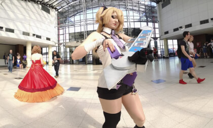 Yu-Gi-Oh! and LoL cosplay