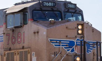 UP 7681 Westbound Intermodal at Dateland, Arizona | VR180 4K
