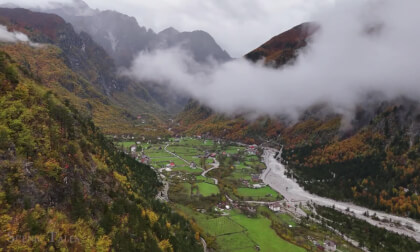 Relaxing Earth – Peaceful Background Music 🌎🎵