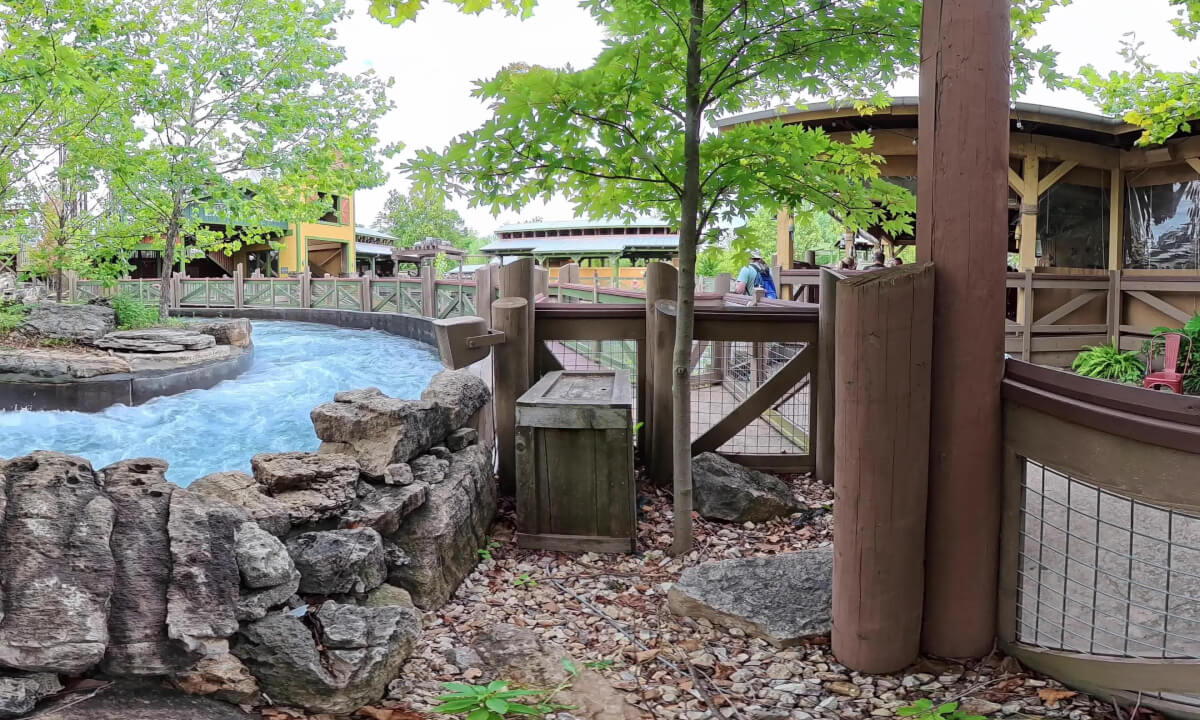 VR360 Mystic River Falls Scenes 8K (8-1-2026) - Silver Dollar City (Insta360 X5)