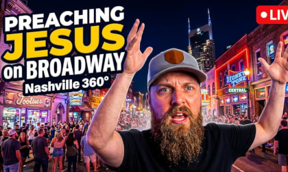 Nashville preaching in front of the apple store