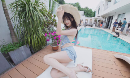 Swimming Pool Girl, Untitled