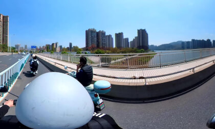 骑车参观姚沙大桥和贵华路，到达四会大道路口