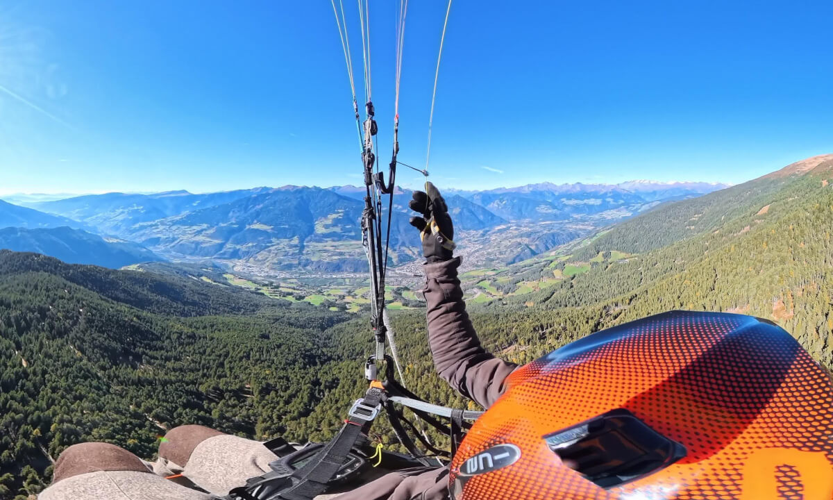 360° 8K Paragliding #386: Flight on Plose with Dolomit Mountains in the Background