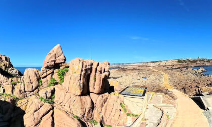 A short clip of La Corbière Lighthouse at Low Tide | Jersey 360°