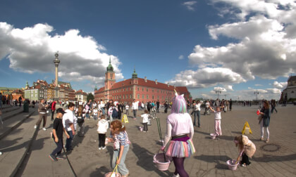 Giant Soap Bubbles in Warsaw Old Town  8K VR180 3D