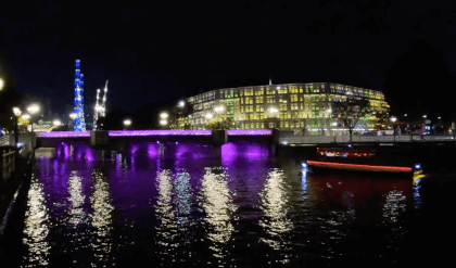 [180VR] Walk along Singapore River and Clarke Quay area at night