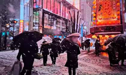 Walking in snow   With music