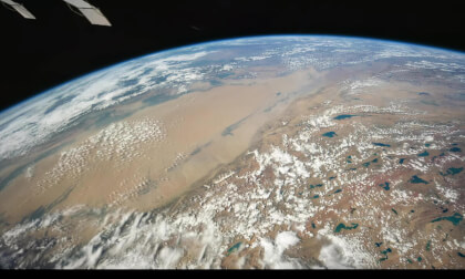 ISS - Lonely Planet - [4K] VR180