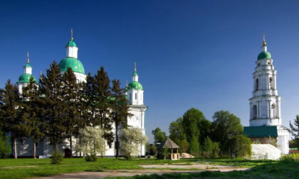 360° VR | Mhar Monastery: Exploring Ukraine’s Historic Baroque Sanctuary