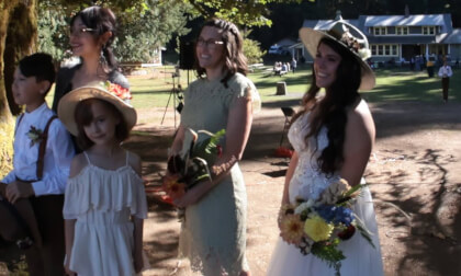 [8K180] Kiss the Bride!