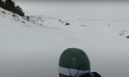 Skiing a powder snow filled canyon, best snow condition of the year _ A winter in the French Alps _ 360 VR Oculus VR Video Skiing a powder snow filled canyon, best snow condition of the year _ A winter in the French Alps _ 360 VR Oculus VR