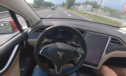 Tesla ModelX Autopilot POV