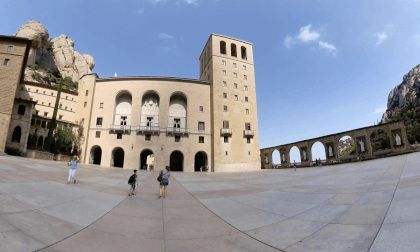 Travel to Monserrat, Spain VR Video Travel to Monserrat, Spain VR