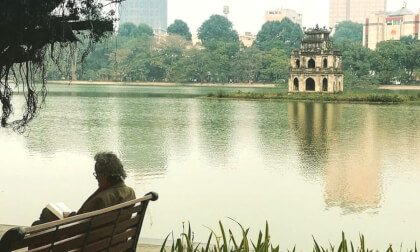 lake Side Garden | Vietnam VR Video lake Side Garden | Vietnam VR