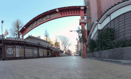 浅草雷門前でテレビの収録やってた VR Video 浅草雷門前でテレビの収録やってた VR
