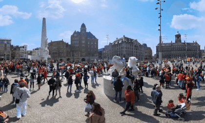 celebrate King's Day in Amsterdam in VR 360 VR Video celebrate King's Day in Amsterdam in VR 360 VR