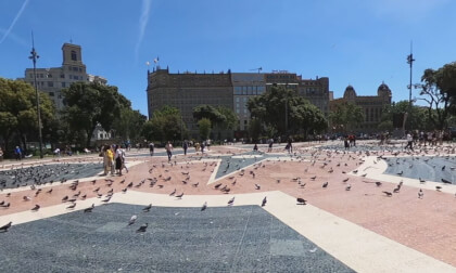 Walking Tours - Placa de Catalunya Barcelona VR Video Walking Tours - Placa de Catalunya Barcelona VR