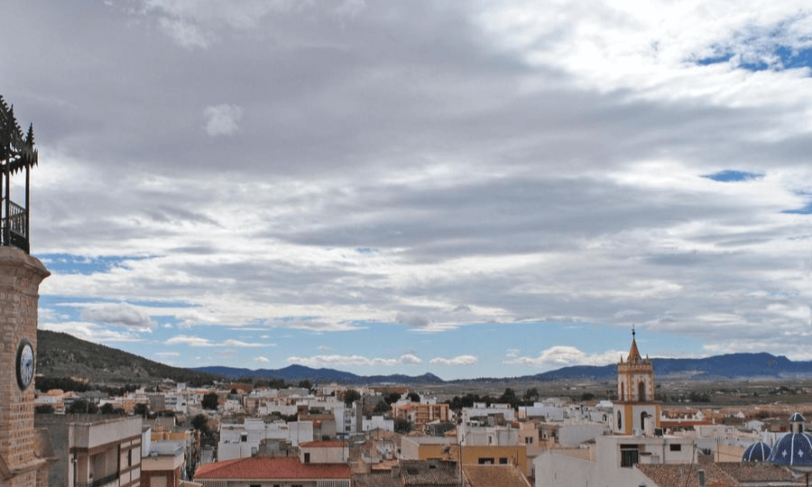 Pinoso, interior de la provincia de Alicante, en 360º. Una buena mañana.