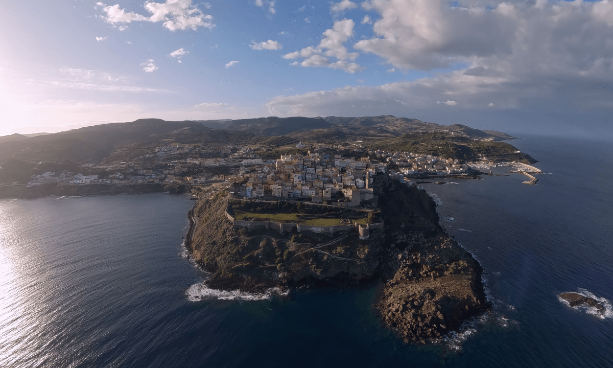 CASTELSARDO - ITALY -FPV Drone experience 3D VR180