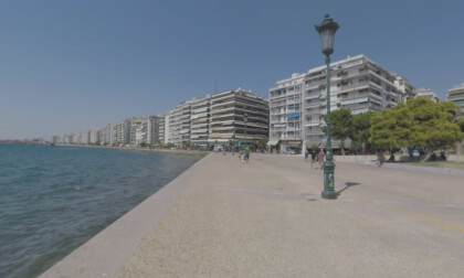 360 VR City waterfront with ancient White Tower in Thessaloniki, Greece 360 VR City waterfront with ancient White Tower in Thessaloniki, Greece