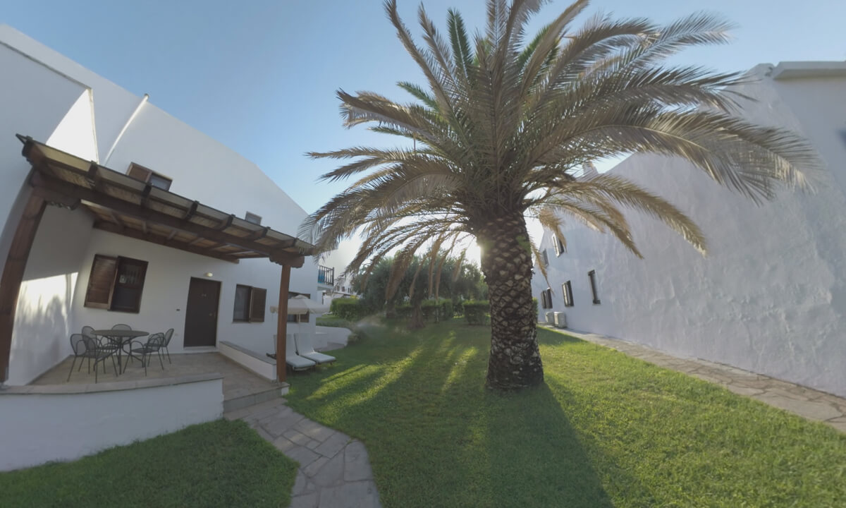 360 VR Cottages for rent at Trikorfo Beach apartment hotel, Greece