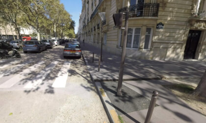 360 VR Cityscape with crossroad, transport and people traffic. Paris, France