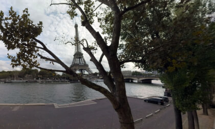 360 VR Paris scene with Eiffel Tower and Seine, view from Port Debilly, France