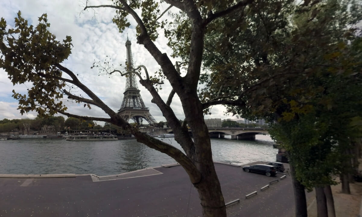 360 VR Paris scene with Eiffel Tower and Seine, view from Port Debilly, France
