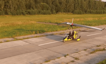 Hanggliding on a sunset / Beautiful flight 360 Hanggliding on a sunset / Beautiful flight 360