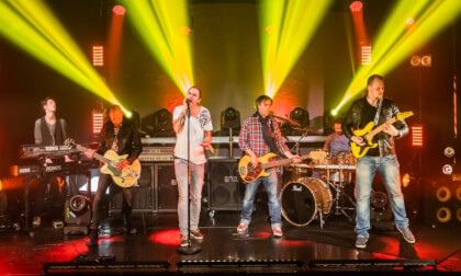 Breaking the Habit - LINKIN BACK VR Video Breaking the Habit - LINKIN BACK VR