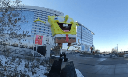 Sponge Bob Statue - Mall of America - MOA VR Video Sponge Bob Statue - Mall of America - MOA VR