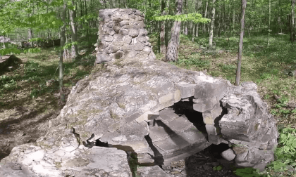 Old Buildings Tour - River Edge Nature Center - Newburg WI VR Video Old Buildings Tour - River Edge Nature Center - Newburg WI VR