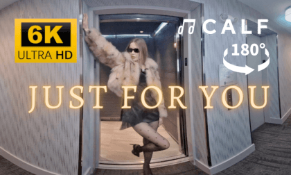 CALFVR- beautiful girls walk like this 🫦 VR Video CALFVR- beautiful girls walk like this 🫦 VR