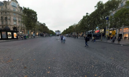 360 VR Av. des Champs-Elysees with shops, people and Arc de Triomphe view, Paris