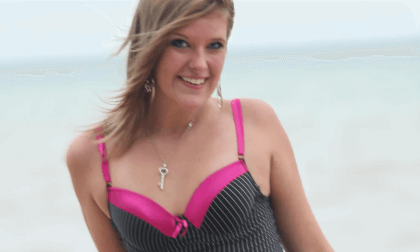 Model Swimsuit Beach Photo Shoot premium - 3D A.I. to VR 3D flat VR Video Model Swimsuit Beach Photo Shoot premium - 3D A.I. to VR 3D flat VR