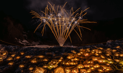 (VR180・3D) 2024.02.24 市制20周年記念 みやがわ親雪まつり・キャンドルナイト 花火 VR Video (VR180・3D) 2024.02.24 市制20周年記念 みやがわ親雪まつり・キャンドルナイト 花火 VR